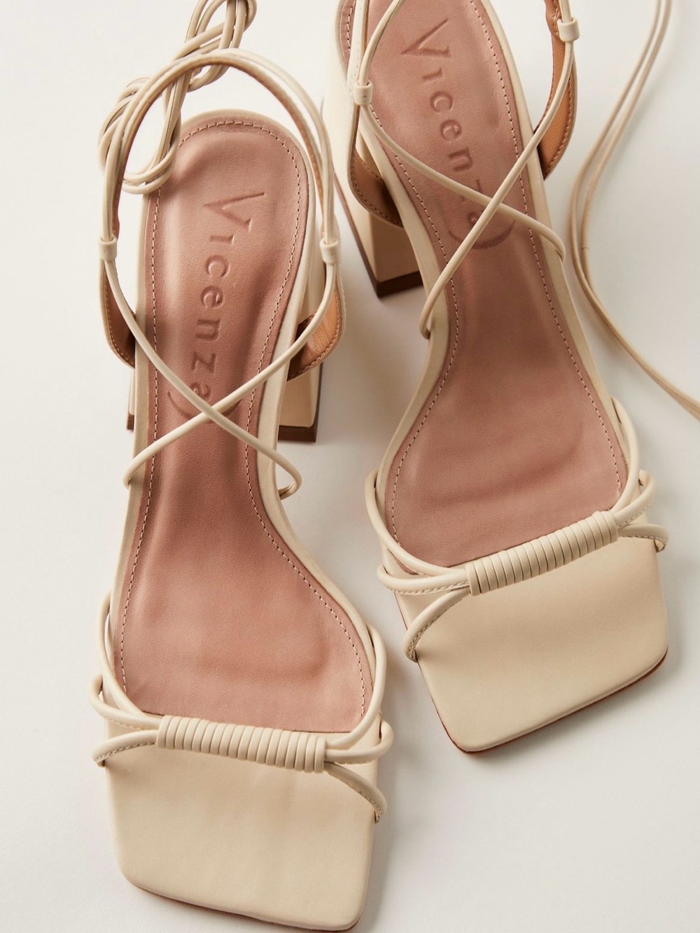NWOT Vicenza Strappy Cream Block Heel Sandals Ankle Tie Free People - Picture 3 of 11